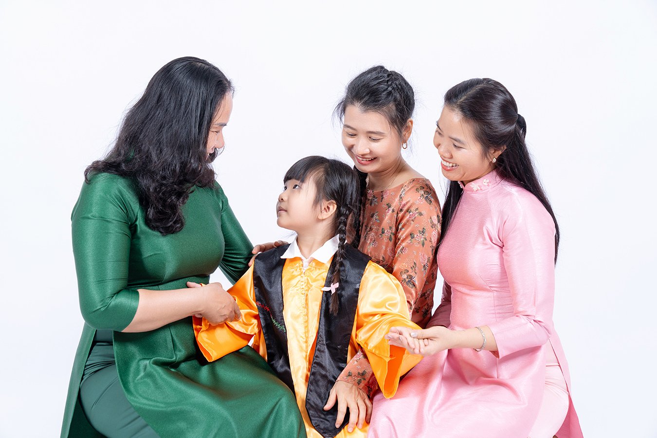 Bé trải nghiệm tại Sơn Ca